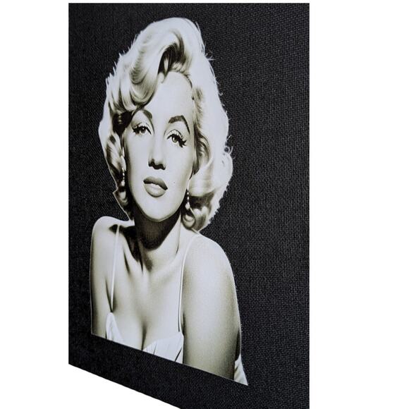 Marilyn Monroe Canvas Print 8 x 10 inches On Black Canvas - Picture 5 of 6